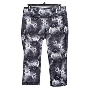 Danskin Now Capri Leggings Womens M Gray Floral Dri-More Athletic Activewear